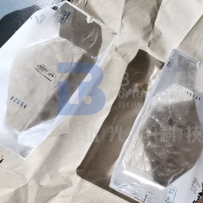 二重側面の磨かれた単結晶の水晶ウエファー超薄いDTの切口
