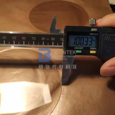 4つ6つはLiNbO3 LiTaO3の水晶圧電気のウエファー鋸およびBAWの使用のために磨かれた浮上する
