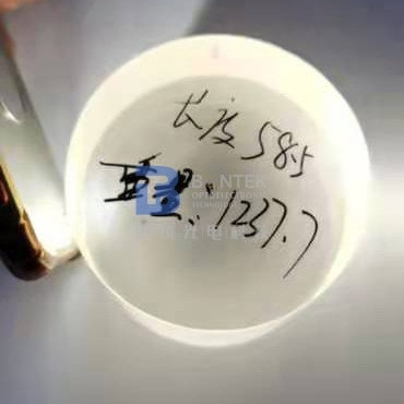 Dia 6" 8"はリチウム ニオブ酸塩のウエファー光学等級350um 500umを見た