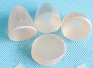 最高級のストロンチウムチタン酸 SrTiO3結晶で 研究を革新する 卓越した純度 安定性 複製性
