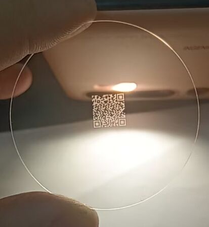 半導体産業および光学コーティング向けに設計された、低熱膨張と高表面を備えた耐久性と精密なフューズドシリカウェーハ