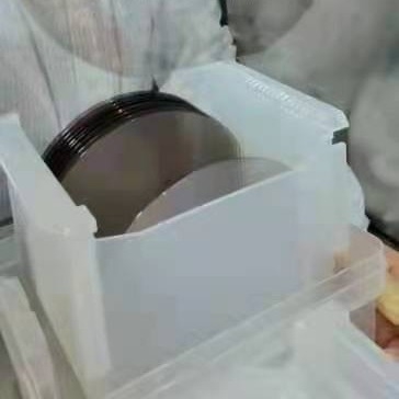 6インチをカスタマイズされる半導体POIおよびMEMSのための8インチのPiezoウエファー